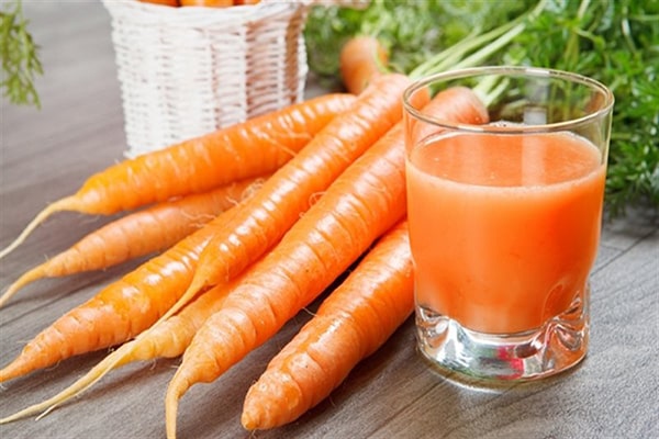 cách làm nước ép cà rốt 1